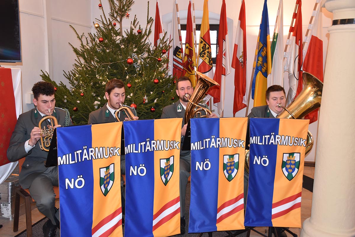 18. Weihnachtsempfang 16.12.2022, ein Ensemble der Militärmusik NÖ begleitete den Festakt musikalisch